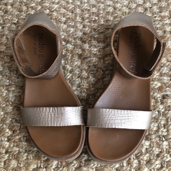 New: Pedro Garcia Genar Flatform. EUR 40 - Picture 3 of 16